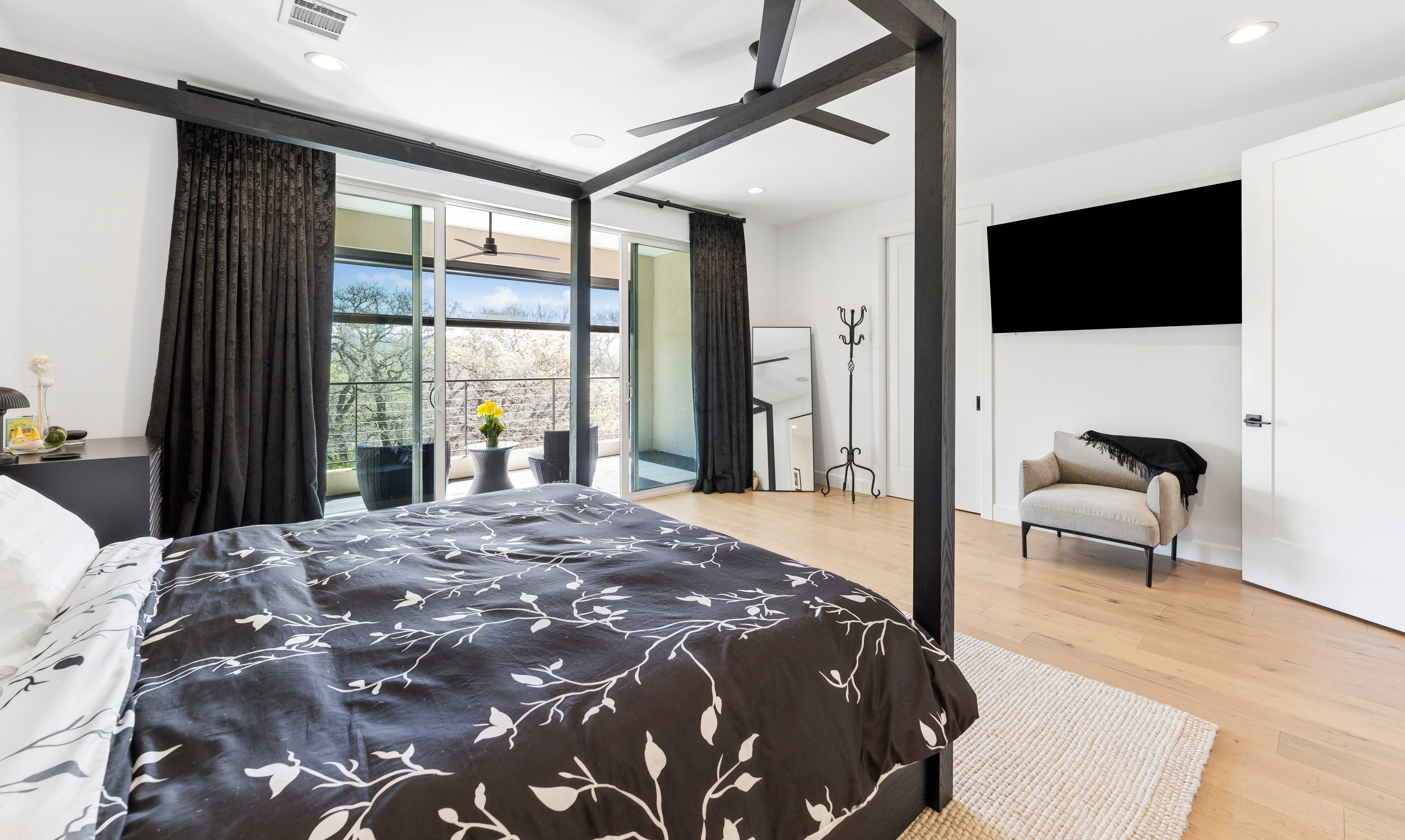 Owner's Suite — Balcony Access