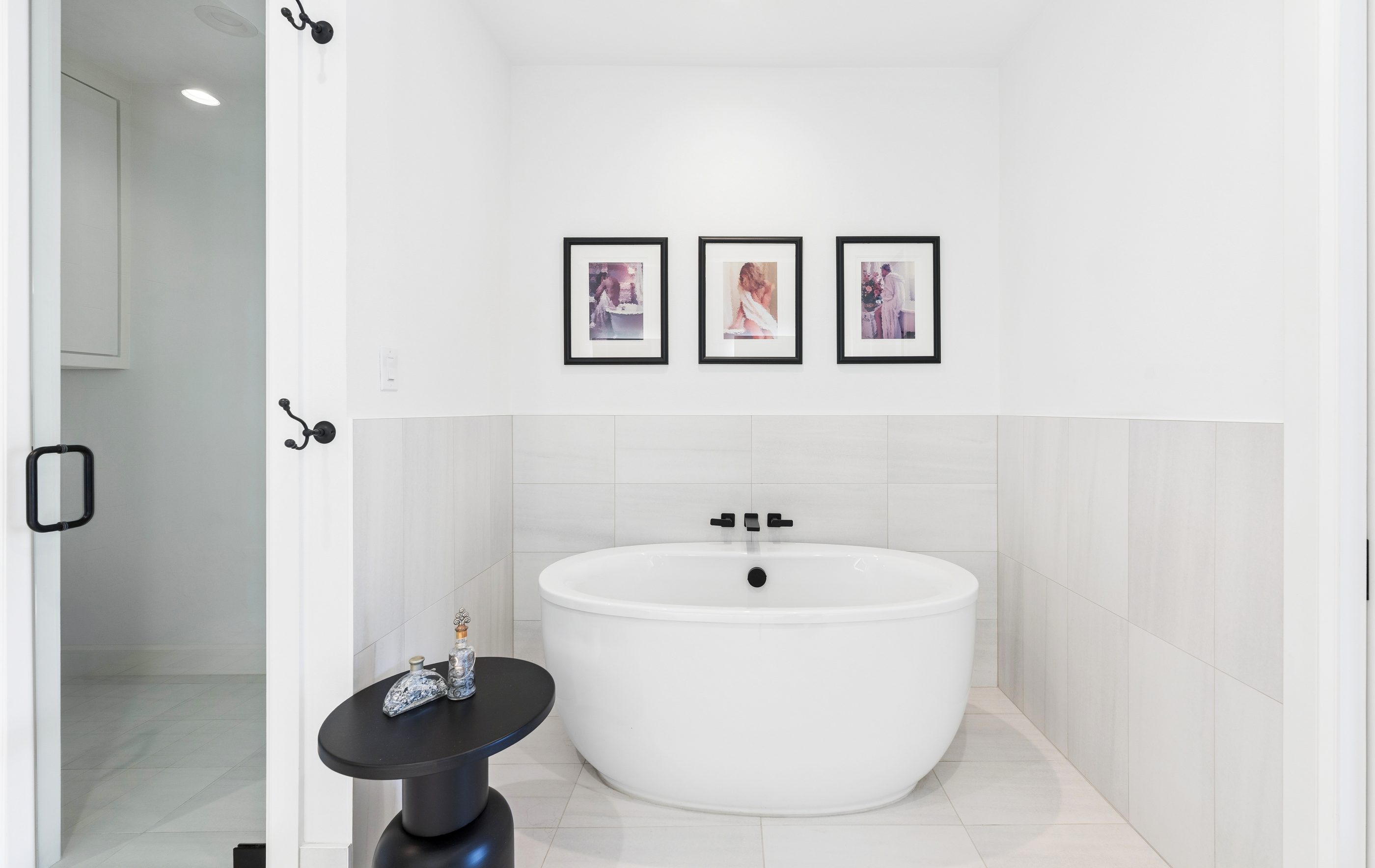 Freestanding Soaking Tub